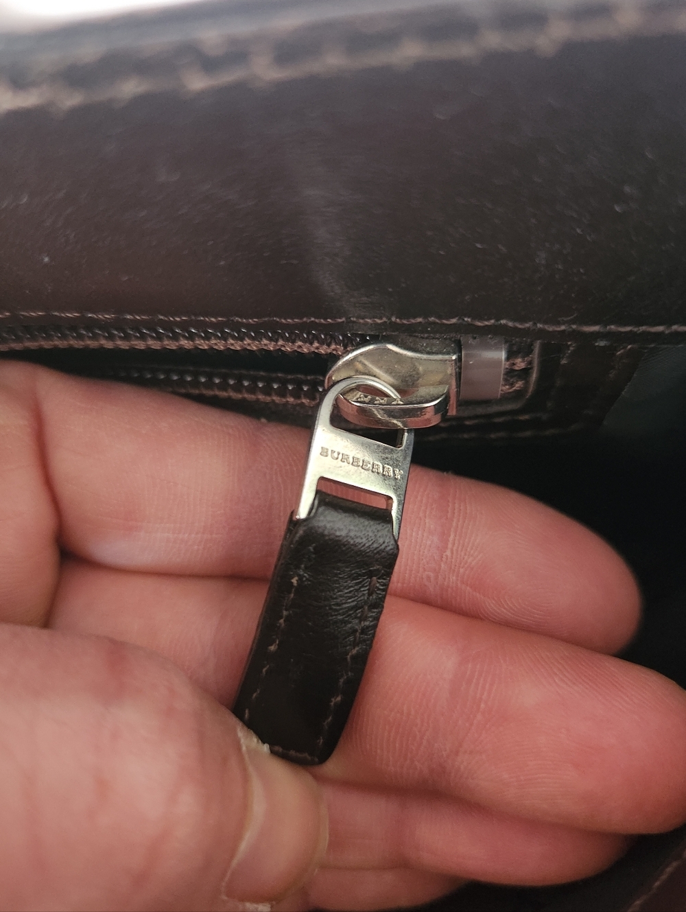 Burberry Vintage Nova Check Tote Pre-Loved! 🥰 - Picture 13 of 14